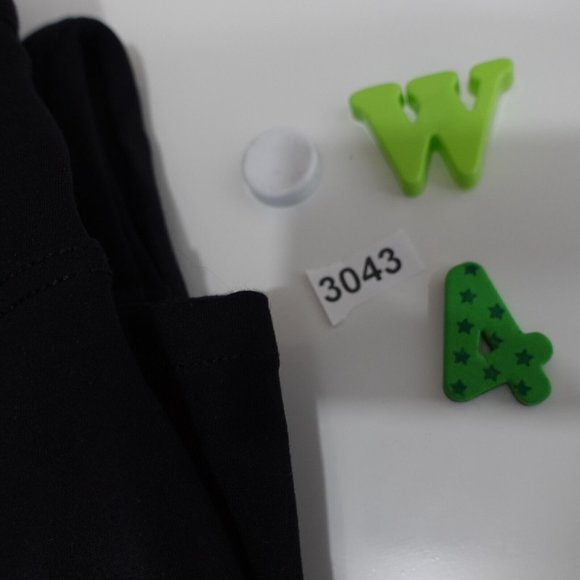 Spanx Crop Pants Medium Black Skinny Jeggings Ankle Stretch Casual Pull On - Picture 13 of 13